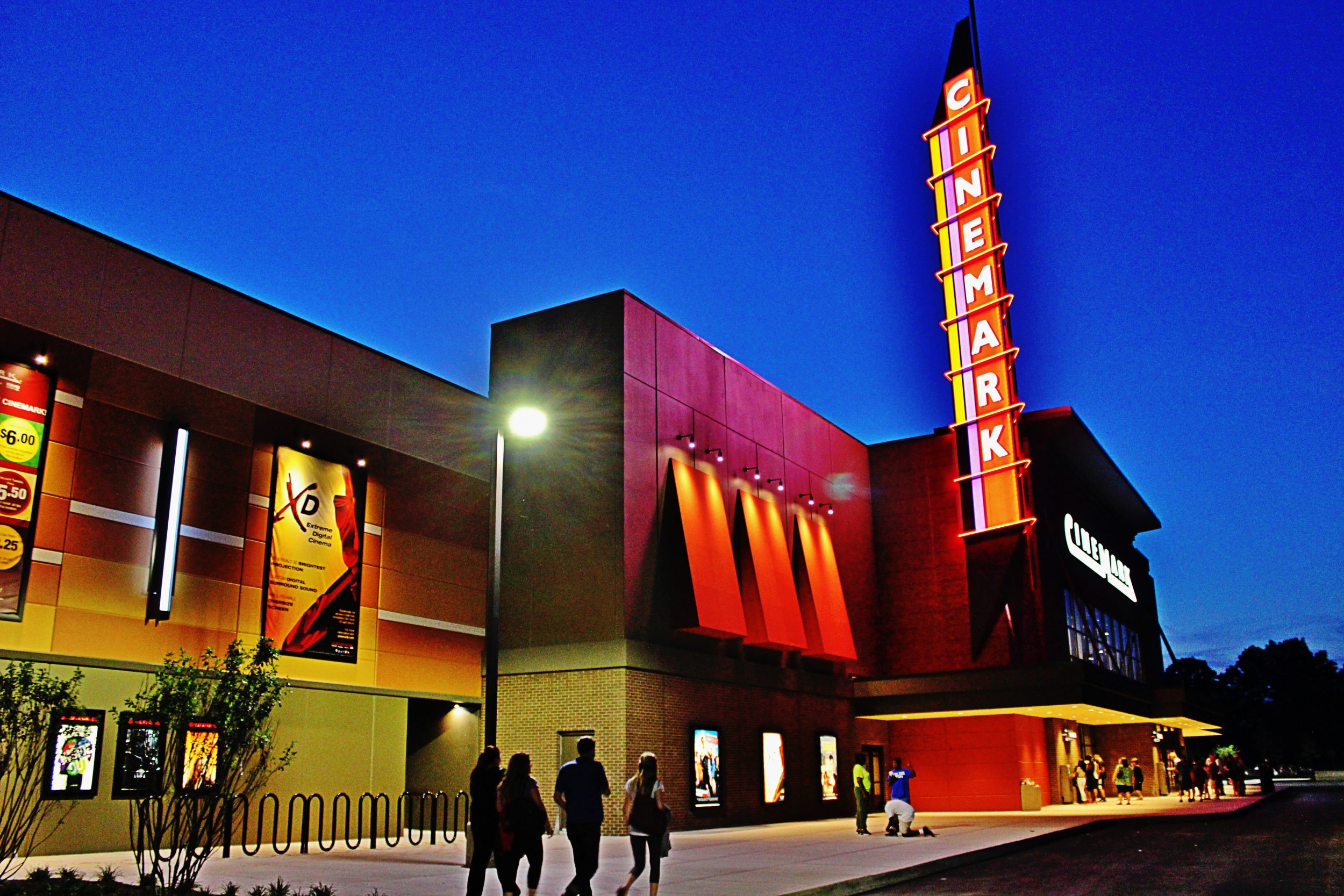 Cinemark-North-Haven-North-Haven-CT-25-copy-2500x1667