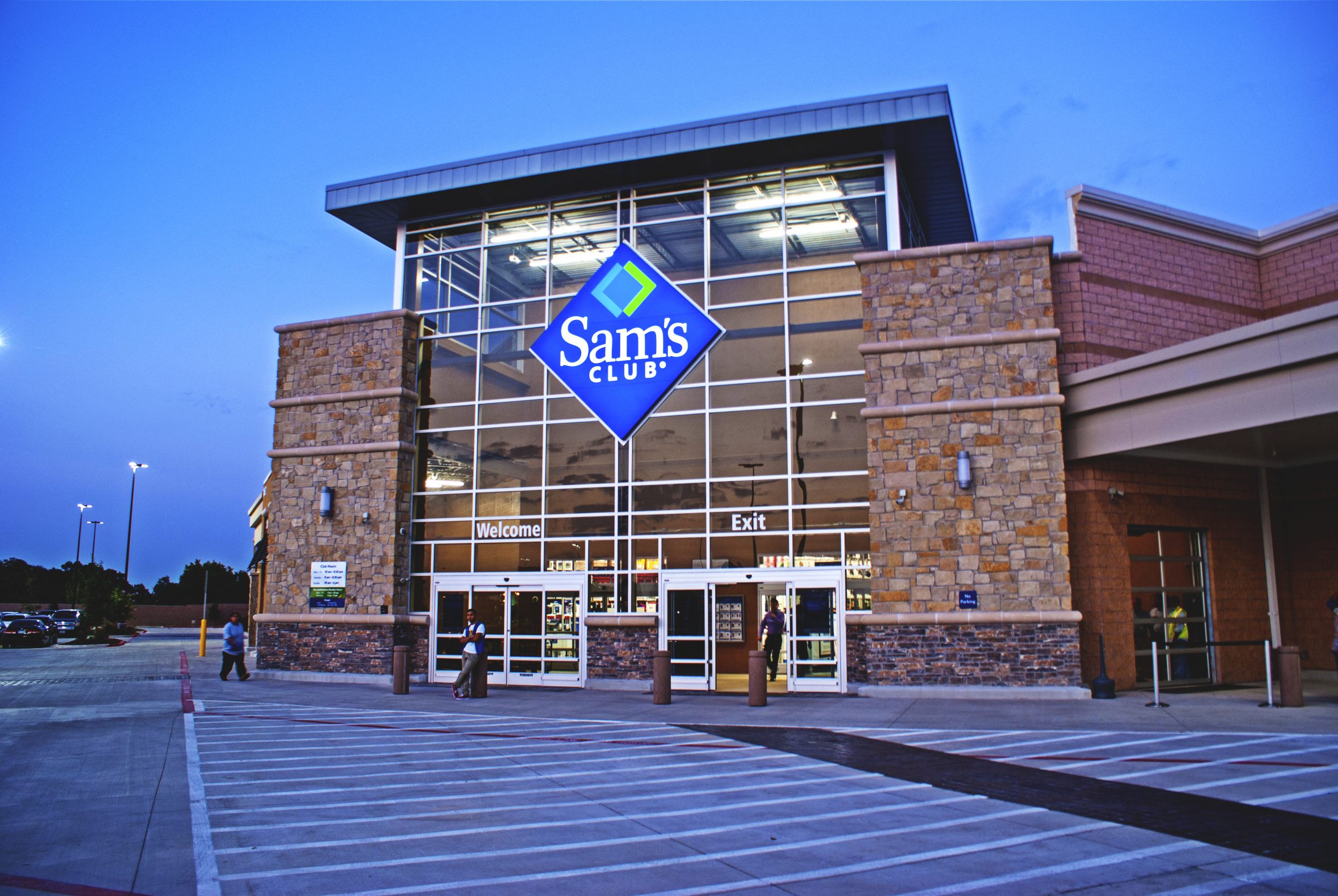 Walmart-Sams-Club-Combo-Dallas-TX_FEAT2-1-2500x1674