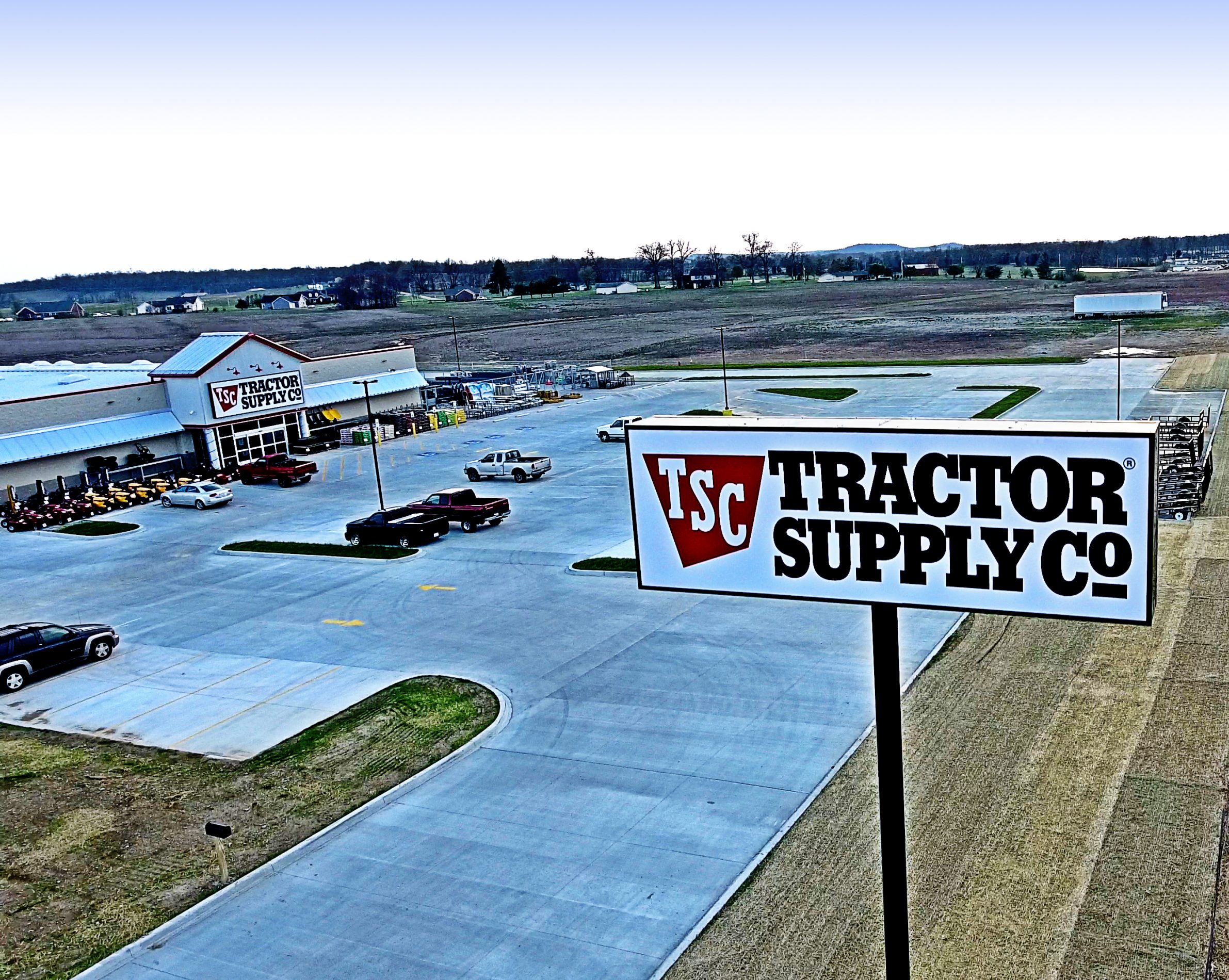 TractorSupply-Hardinsburg1-2382x1900