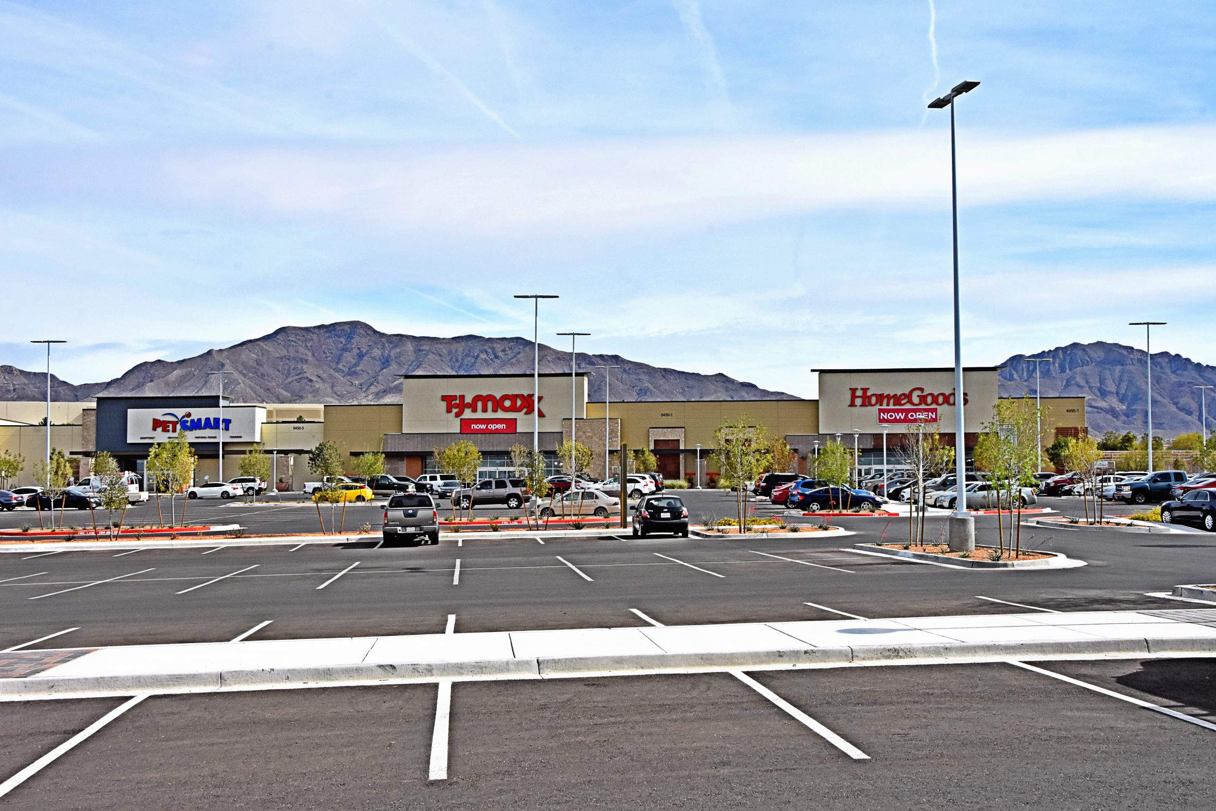 West-Towne-Marketplace_8988-2500x1667