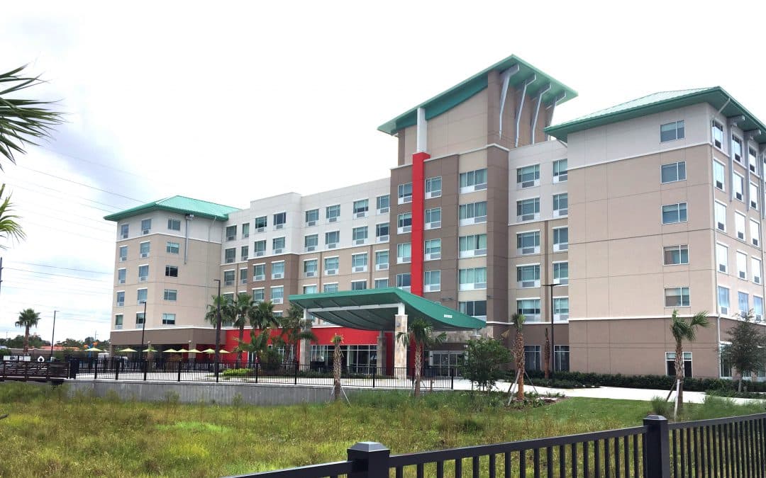 Holiday Inn Express & Suites